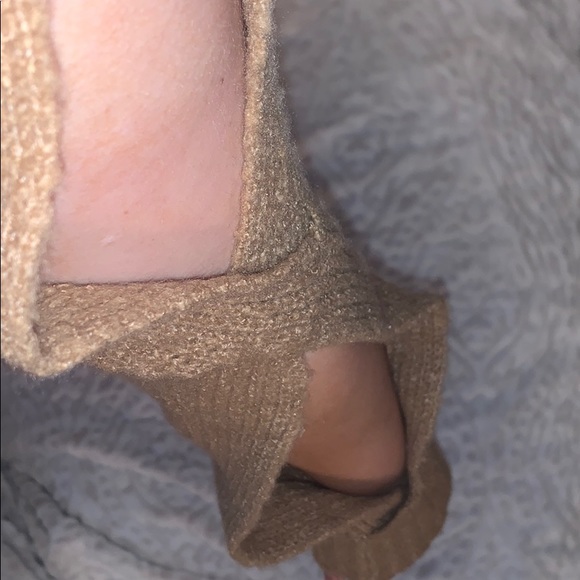 L Sweater - Picture 3 of 3